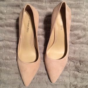 Gianni Bini Tan Pump
